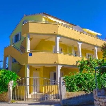 Apartments Petrovic Рогозница Екстериор снимка