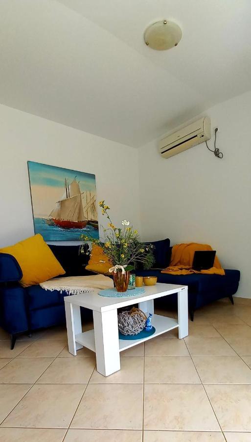 Apartments Petrovic Рогозница Екстериор снимка